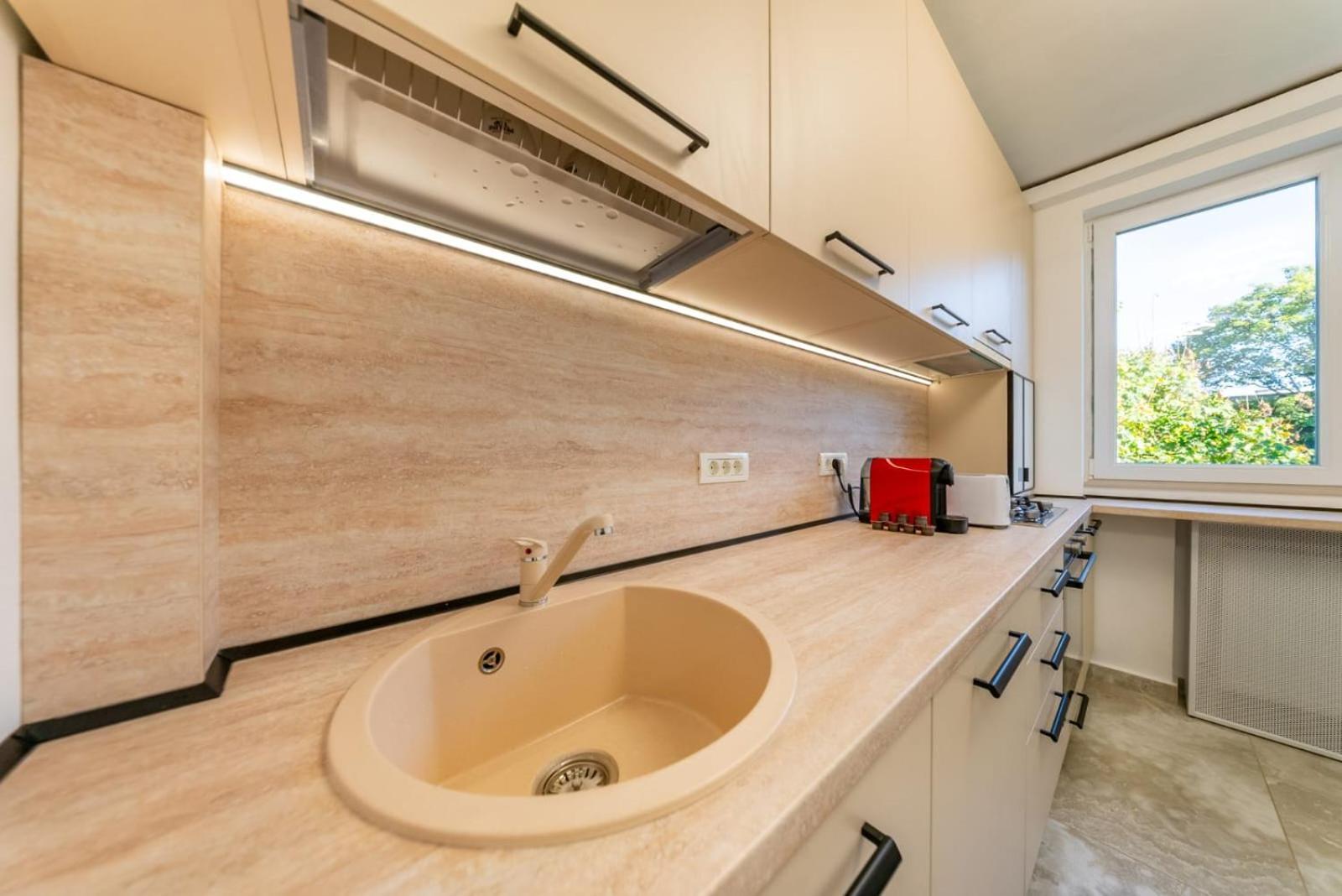 Casa Bella - Apartment In The City Center Arad Buitenkant foto