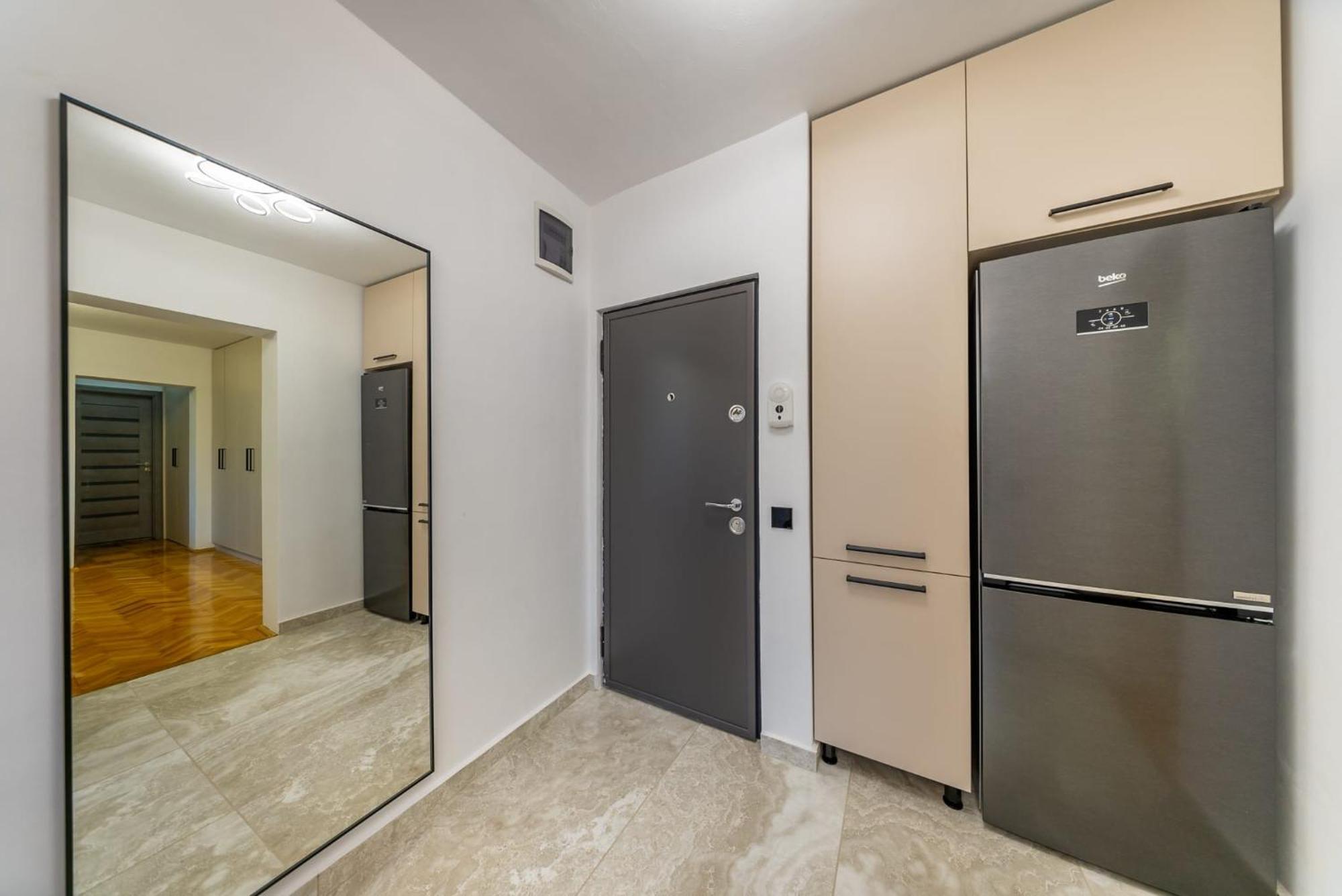 Casa Bella - Apartment In The City Center Arad Buitenkant foto